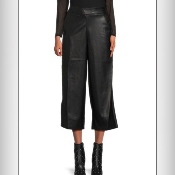 DKNY
Faux Leather Cropped Wide Leg Pants Size 12 - Picture 1 of 6
